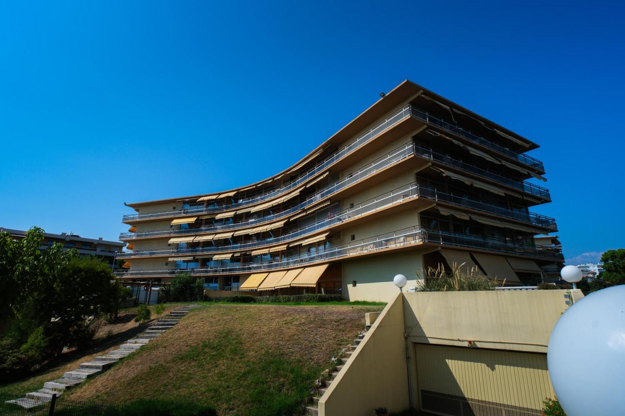 Villa Bono Jacuzzi & Spa Saint-Laurent-du-Var Extérieur photo