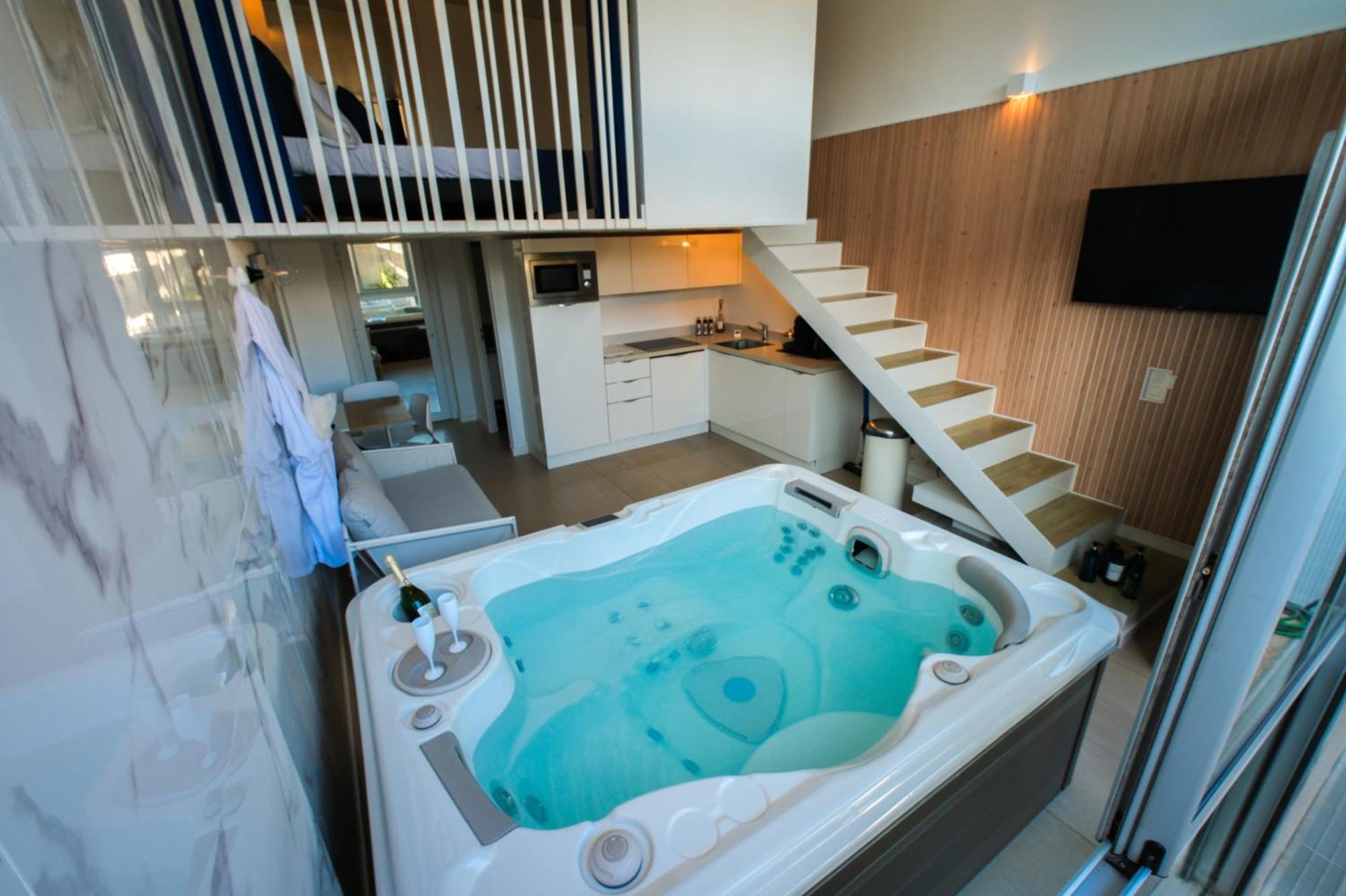 Villa Bono Jacuzzi & Spa Saint-Laurent-du-Var Extérieur photo