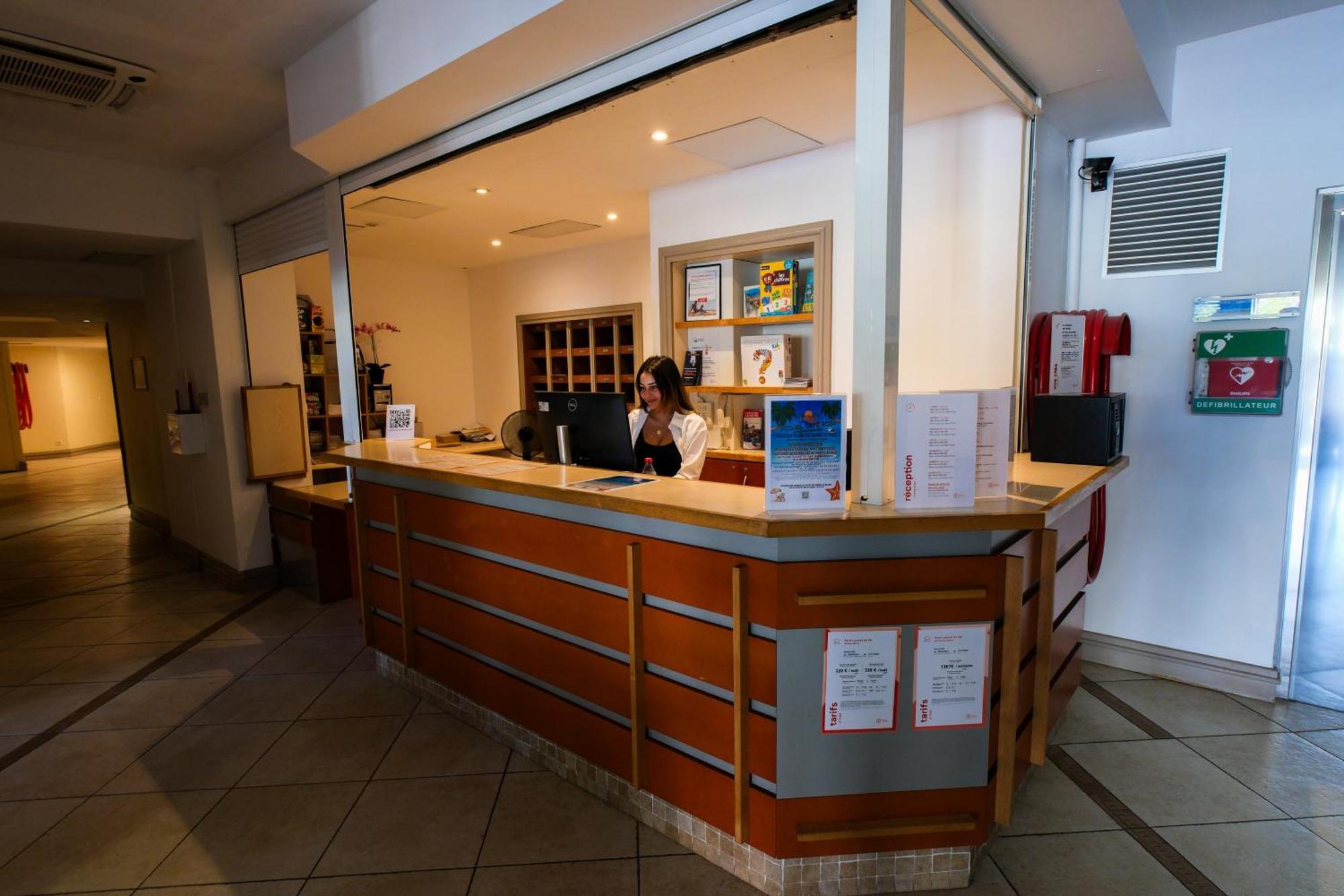Villa Bono Jacuzzi & Spa Saint-Laurent-du-Var Extérieur photo